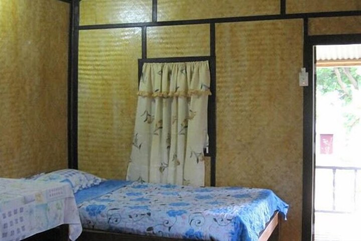 Room 8 of 36