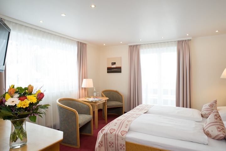 Room 4 of 56