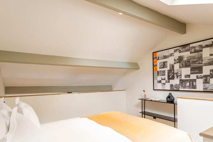 Room 12 of 64