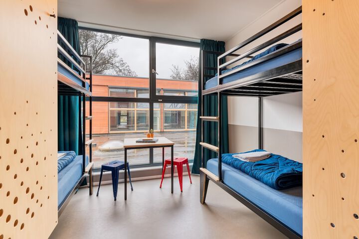Room 6 of 49
