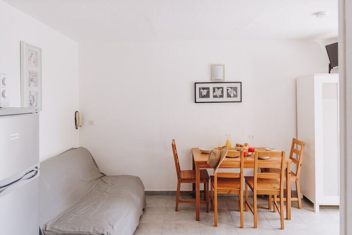 Room 11 of 46