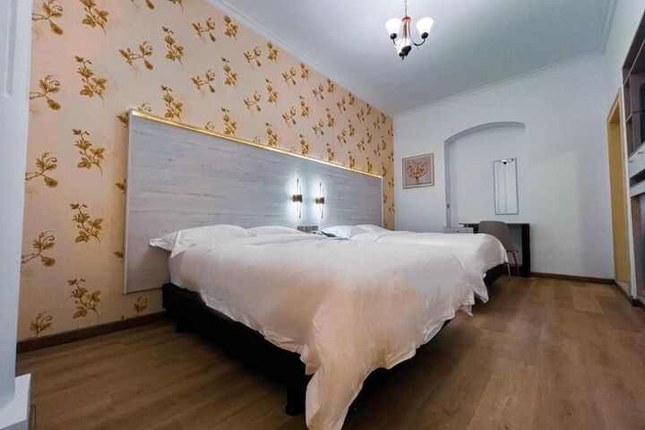 Room 66 of 90