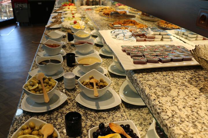 Dining 85 of 108