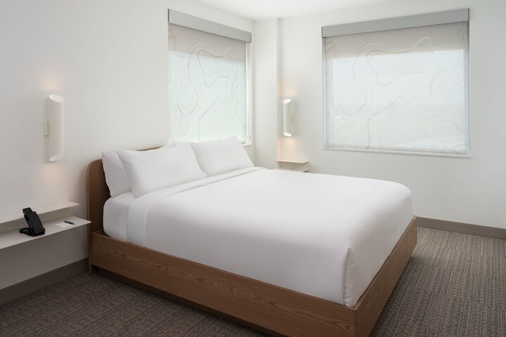 Room 30 of 63