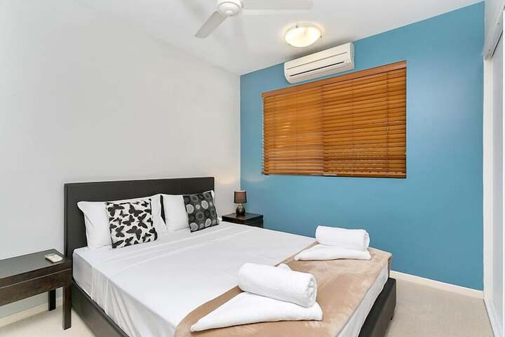 Room 2 of 16
