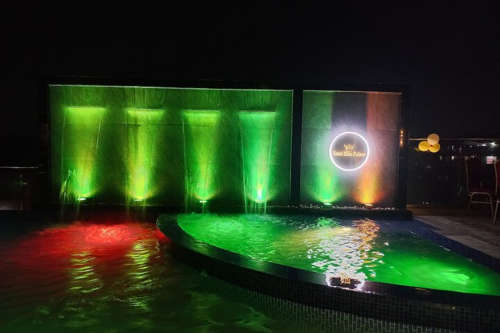 Pool 56 of 76