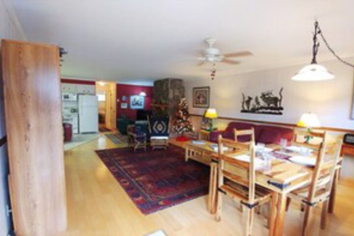 Room 4 of 15
