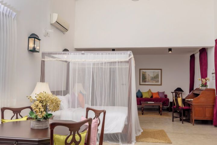 Room 10 of 54