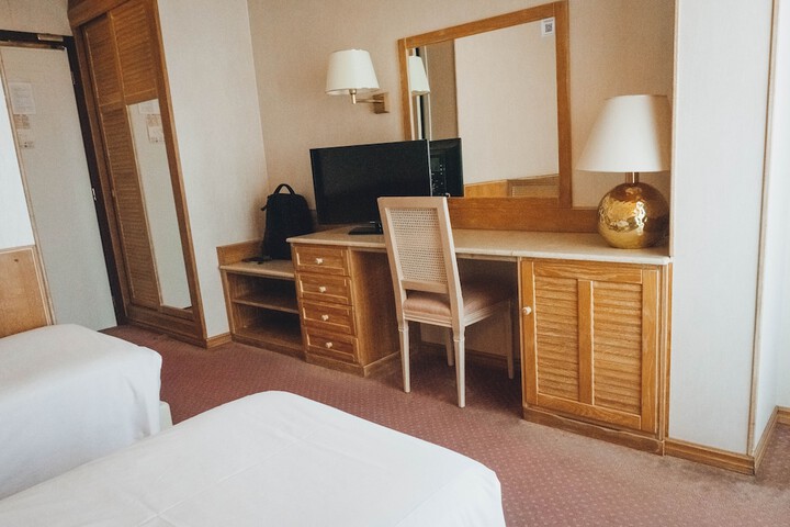 Room 21 of 68