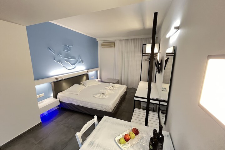 Room 64 of 172