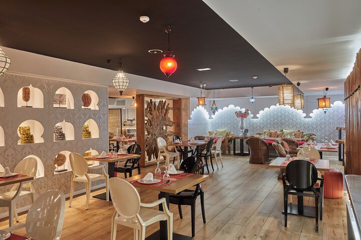 Dining Photos