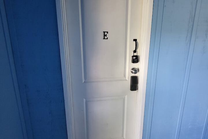 Room 81 of 222