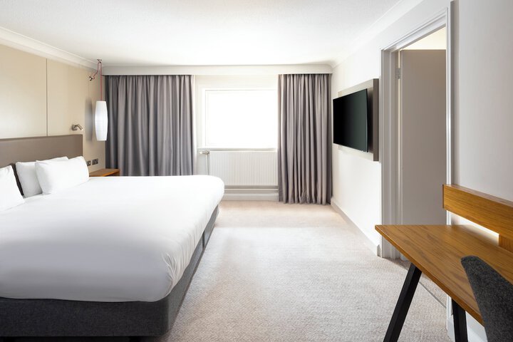 Room 32 of 123