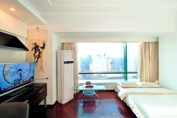 Room 37 of 69