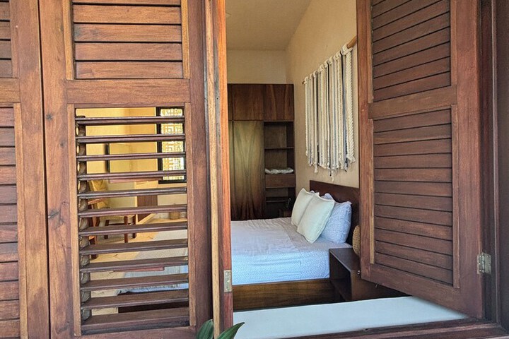 Room 11 of 65