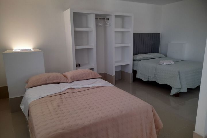 Room 10 of 25
