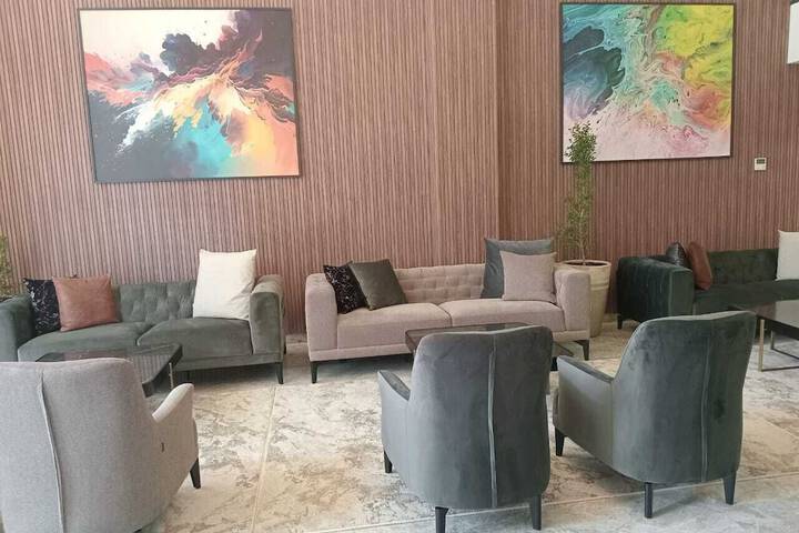 Room 17 of 25