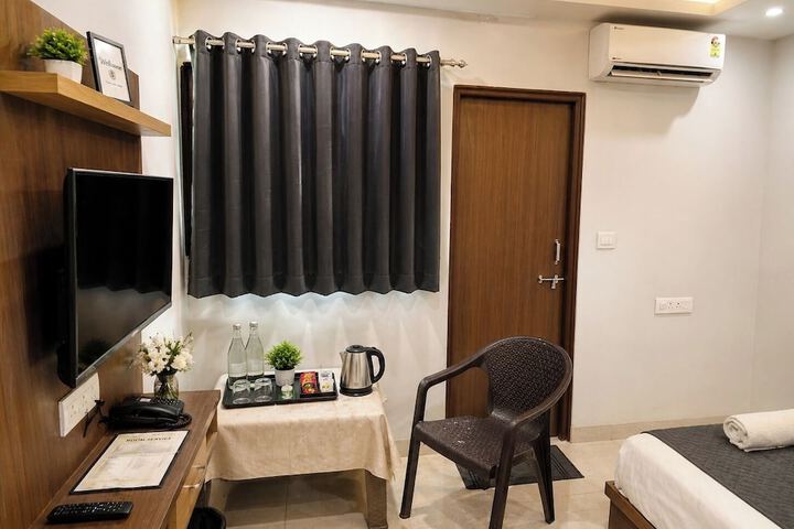 Room 55 of 69