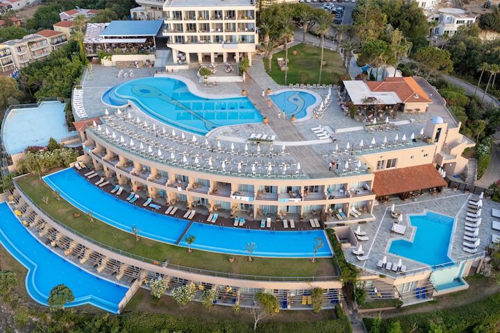 Hotel 195 of 199