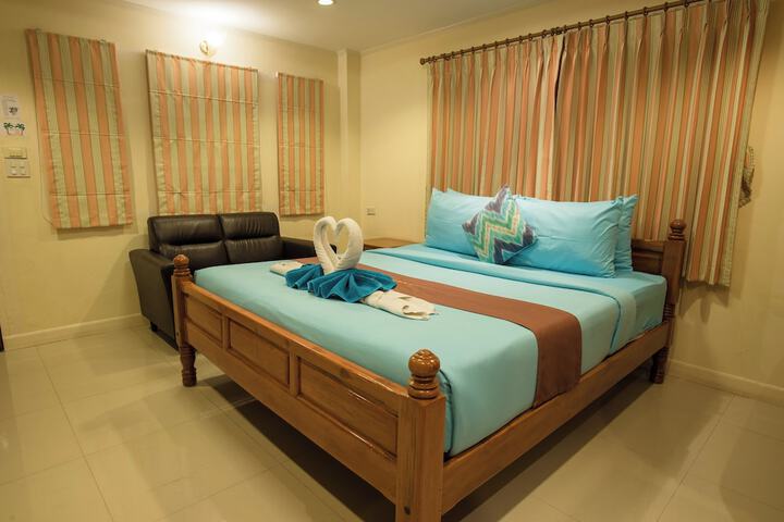 Room 9 of 49