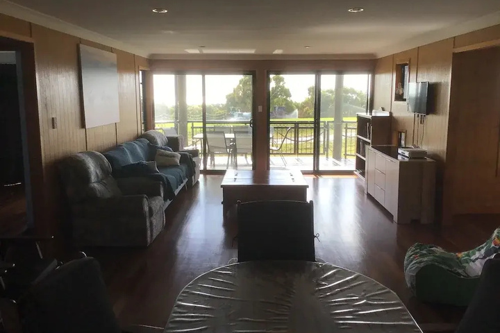Room 2 of 14