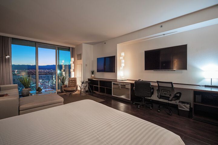 Room 11 of 484