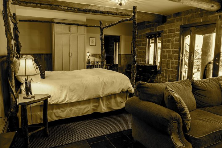 Room 11 of 86