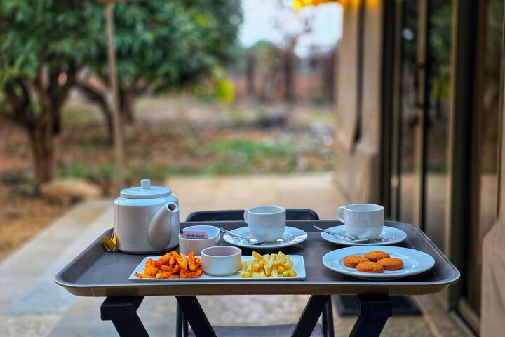 Dining 46 of 49