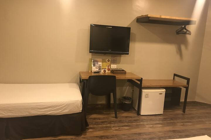 Room 8 of 41