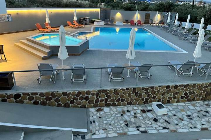 Hotel with Pool