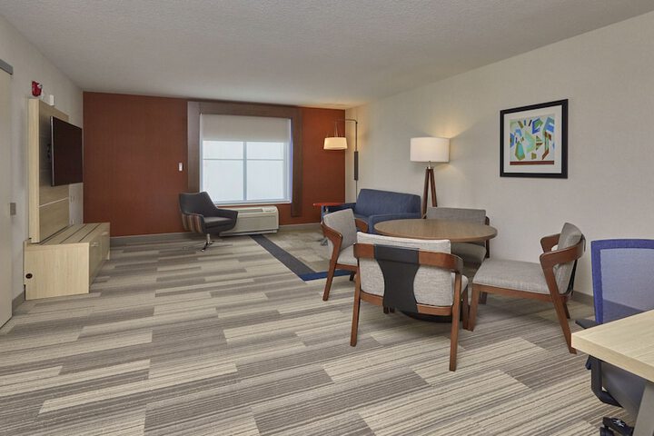Room 5 of 51