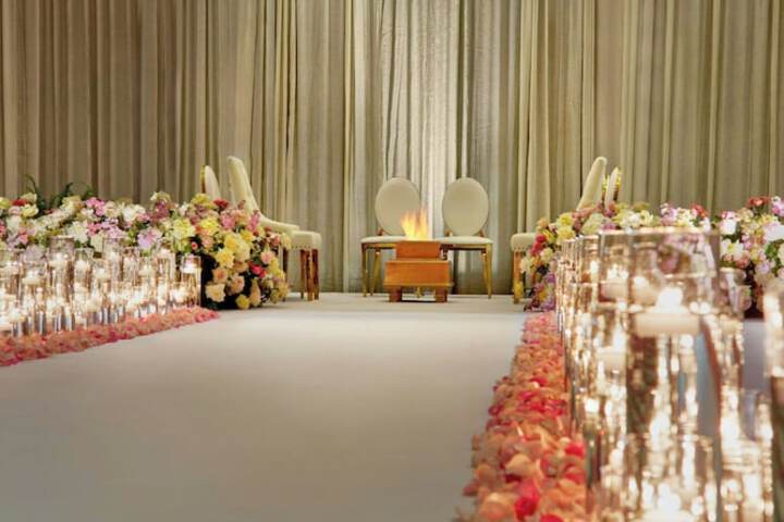 Ballroom/Hall 70 of 98