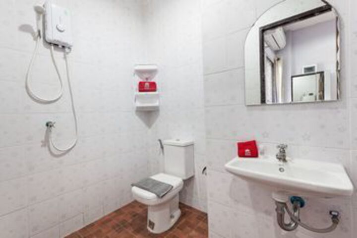 Room 5 of 22