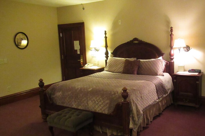 Hotel Interior 17 of 29