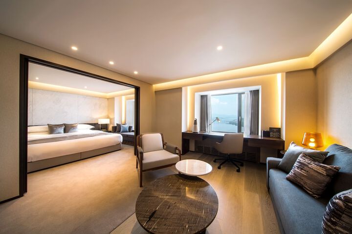 Room 21 of 101