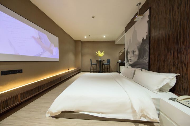 Room 20 of 46