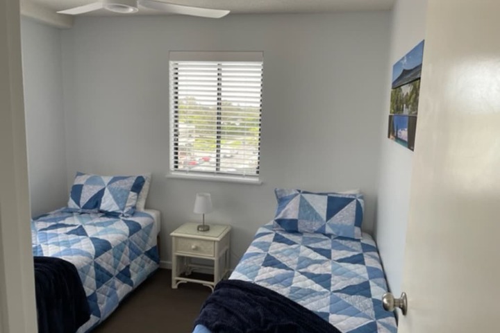 Room 9 of 40