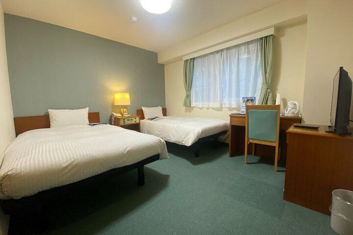 Room 18 of 45