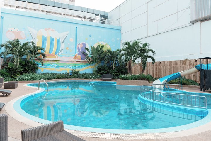 Pool 59 of 99