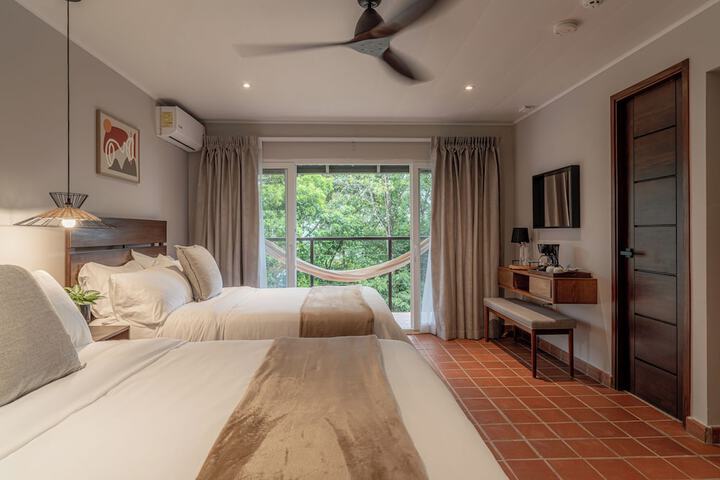 Room 10 of 24