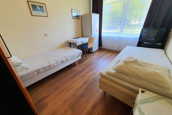 Room 15 of 46