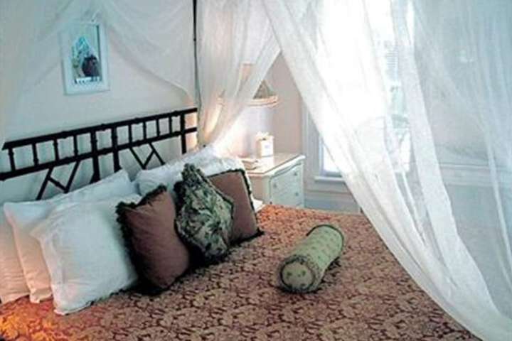 Room 5 of 171