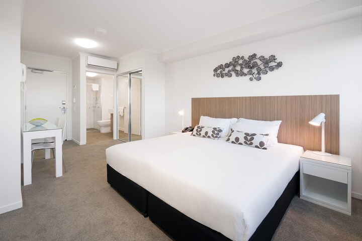 Room 3 of 50