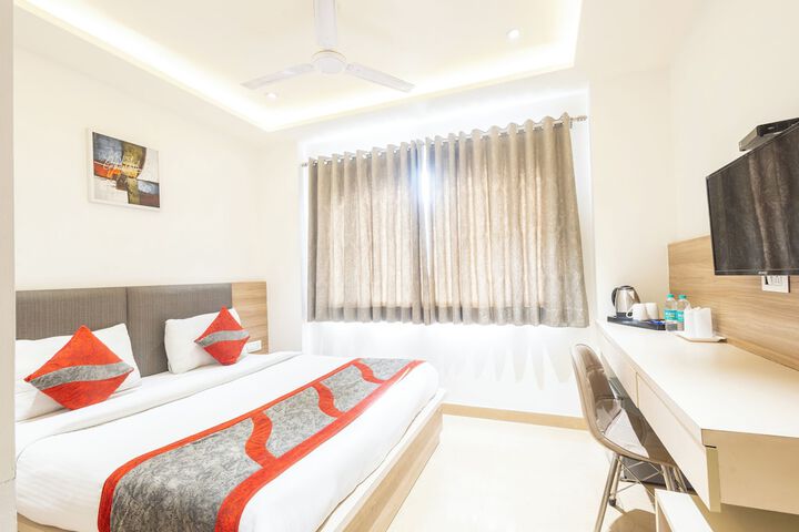Room 7 of 30