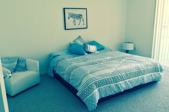 Room 3 of 33