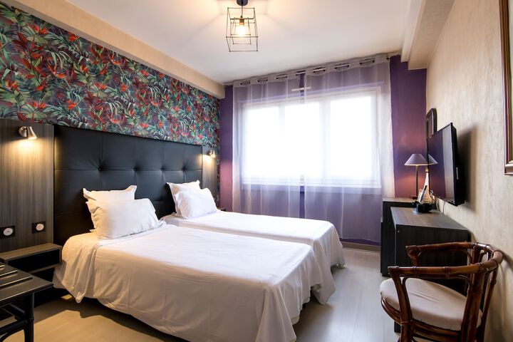 Room 9 of 71
