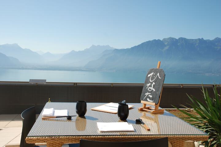 Dining Photos