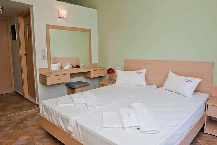 Room 14 of 45