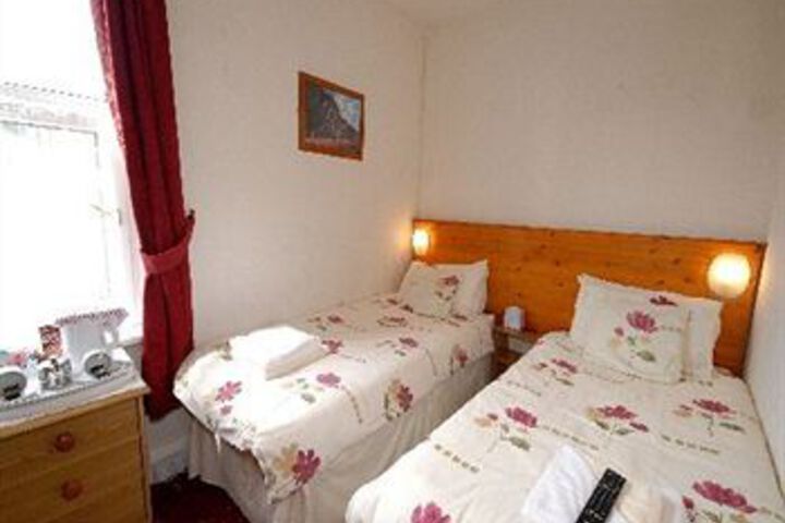Room 7 of 7