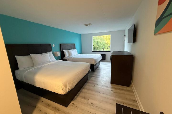 Room 6 of 27